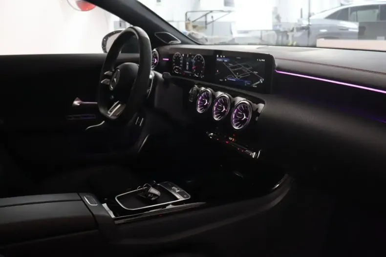 Mercedes-Benz CLA 45 AMG din 2024 cu 22.000 km - oferta MER169324 - foto 11