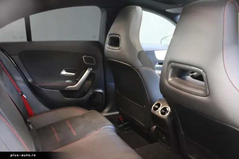 Mercedes-Benz CLA 45 AMG din 2024 cu 21.849 km - oferta MER169326 - foto 10