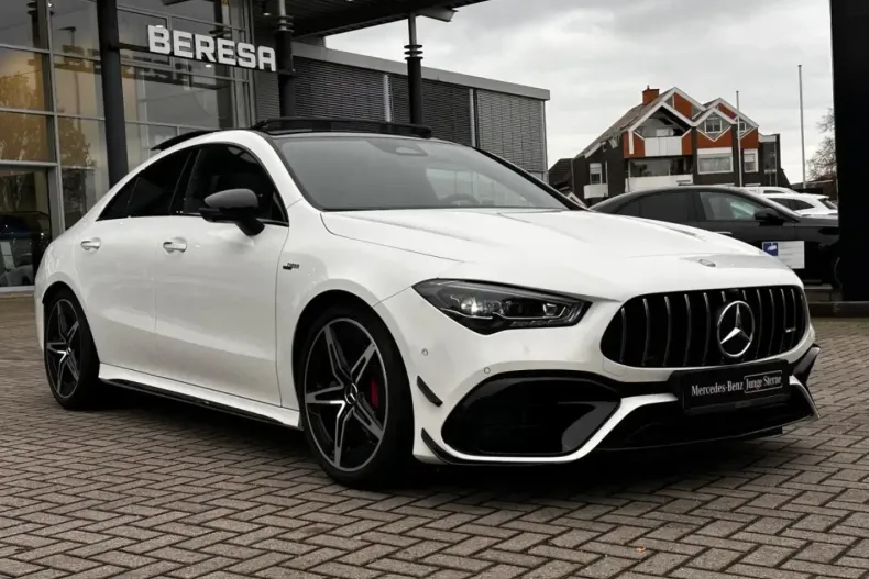 Mercedes-Benz CLA 45 AMG din 2025 cu 5.800 km - oferta MER169327 - foto 3