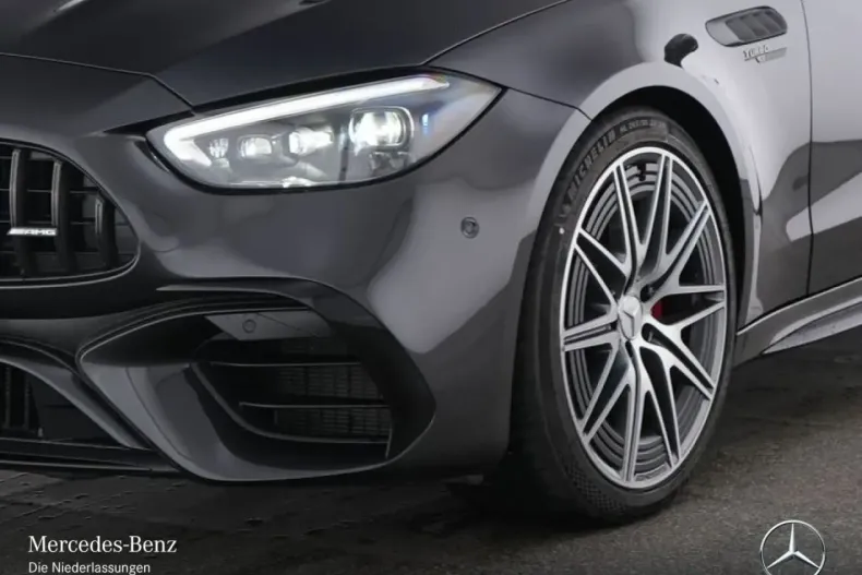Mercedes-Benz C 63 AMG din 2024 cu 5.192 km - oferta MER169329 - foto 5