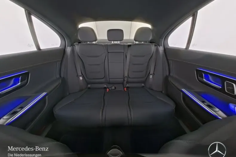 Mercedes-Benz C 63 AMG din 2024 cu 5.192 km - oferta MER169329 - foto 10