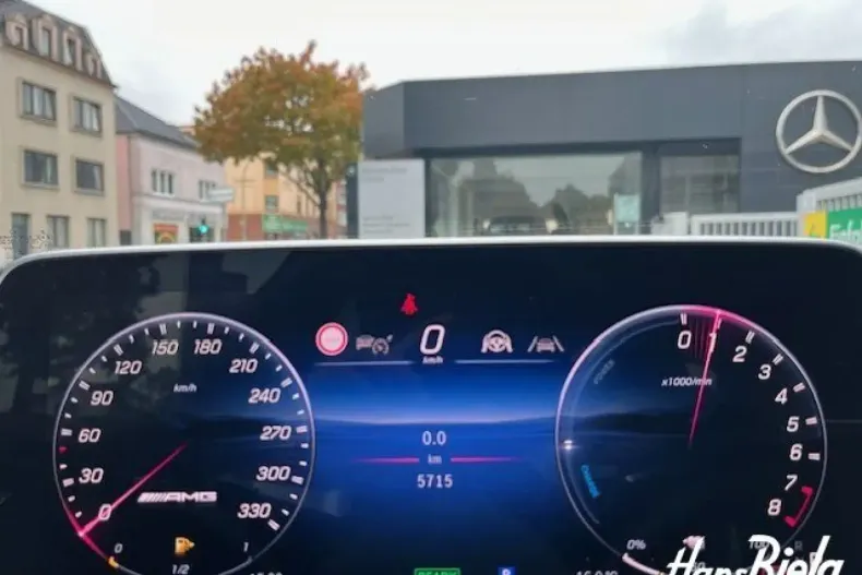 Mercedes-Benz C 63 AMG din 2024 cu 5.702 km - oferta MER169330 - foto 16