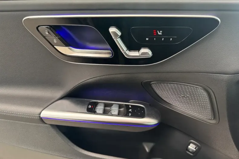 Mercedes-Benz C 43 AMG din 2024 cu 7.032 km - oferta MER169335 - foto 7