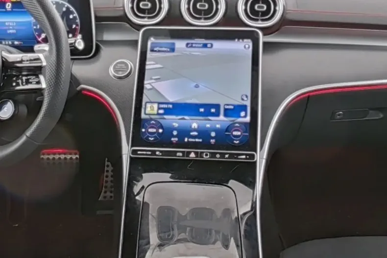 Mercedes-Benz C 43 AMG din 2024 cu 14.895 km - oferta MER169336 - foto 6