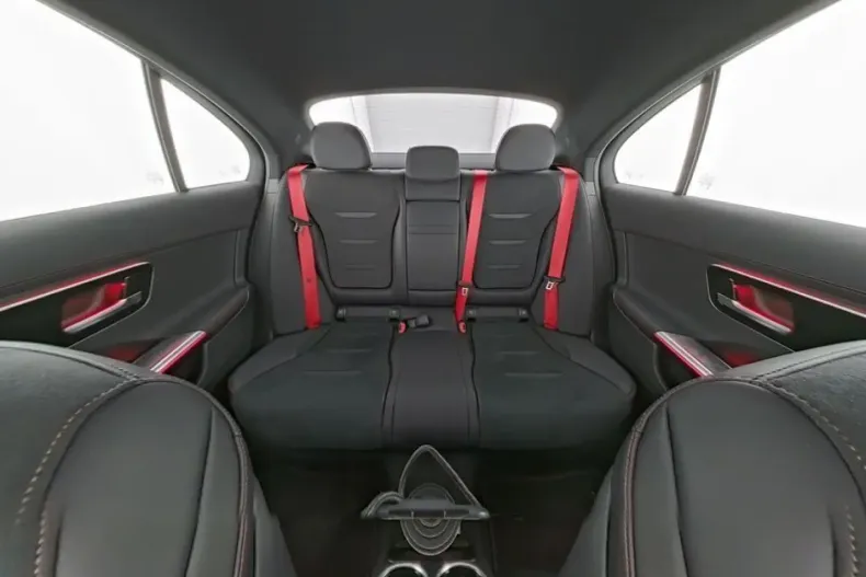 Mercedes-Benz C 43 AMG din 2024 cu 14.895 km - oferta MER169336 - foto 9