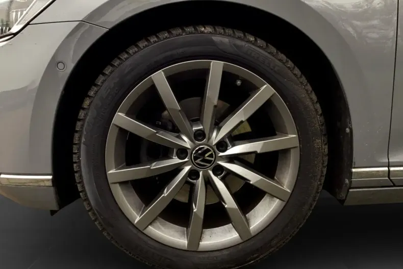 Volkswagen Passat Variant din 2022 cu 64.678 km - oferta VOL169356 - foto 6