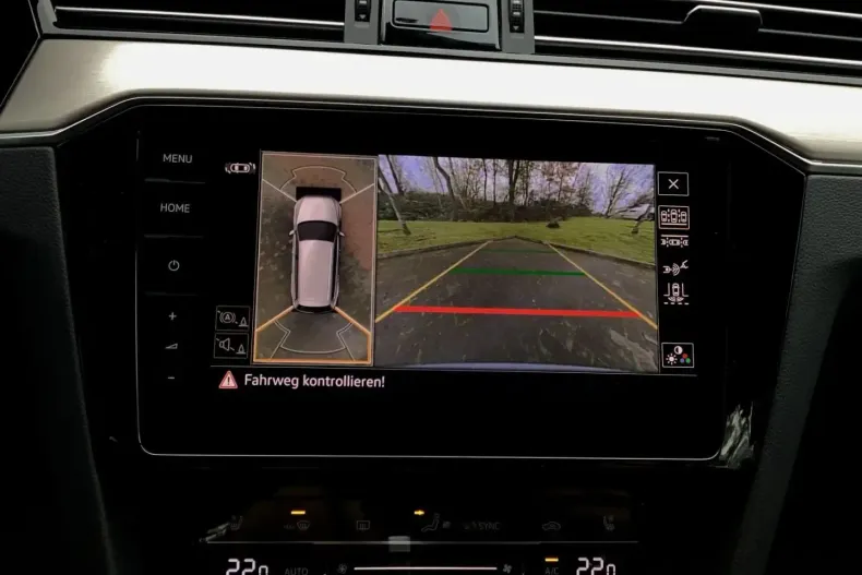 Volkswagen Passat Variant din 2022 cu 64.678 km - oferta VOL169356 - foto 9