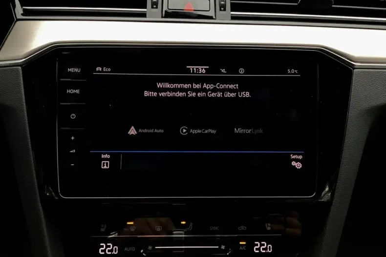 Volkswagen Passat Variant din 2022 cu 64.678 km - oferta VOL169356 - foto 16