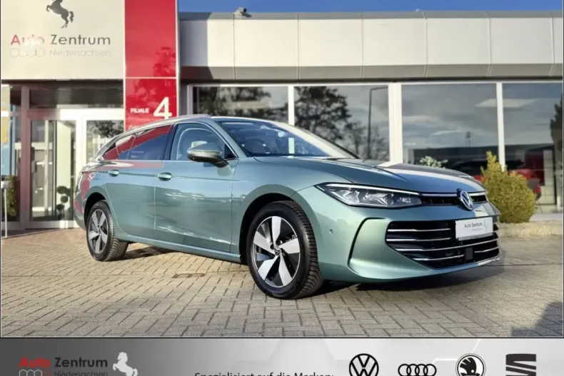 Volkswagen Passat Variant din 2025 cu 6.000 km - oferta VOL169357 - foto 1