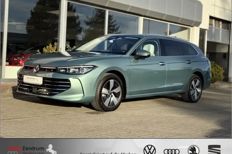 Volkswagen Passat Variant din 2025 cu 6.000 km - oferta VOL169357 - foto 3