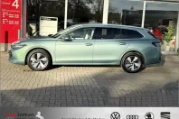 Volkswagen Passat Variant din 2025 cu 6.000 km - oferta VOL169357 - foto 4