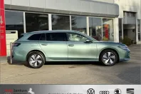 Volkswagen Passat Variant din 2025 cu 6.000 km - oferta VOL169357 - foto 9