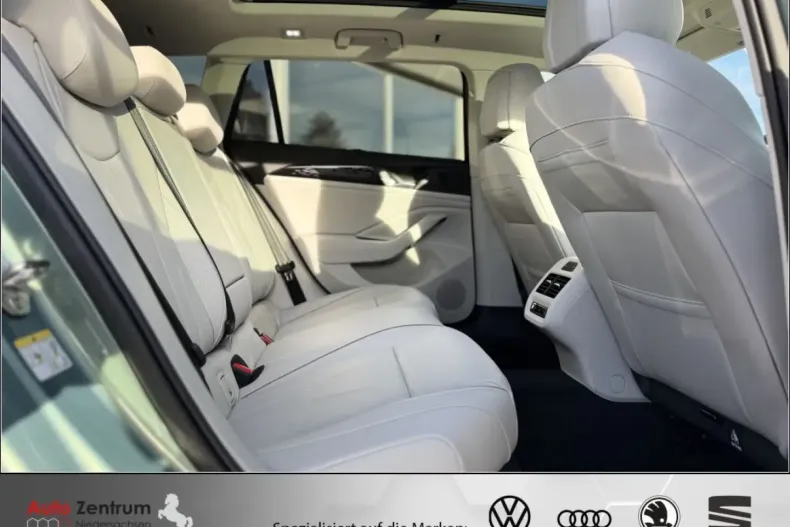 Volkswagen Passat Variant din 2025 cu 6.000 km - oferta VOL169357 - foto 12