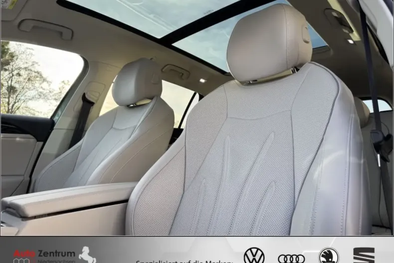 Volkswagen Passat Variant din 2025 cu 6.000 km - oferta VOL169357 - foto 15