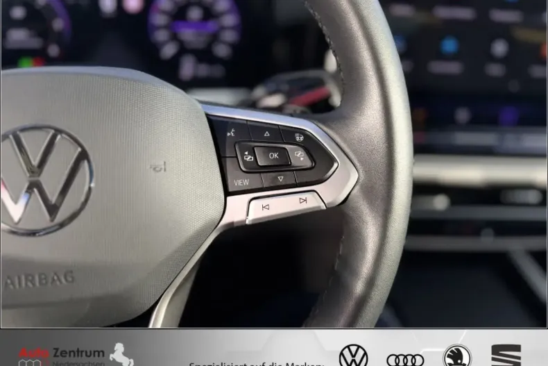 Volkswagen Passat Variant din 2025 cu 6.000 km - oferta VOL169357 - foto 22