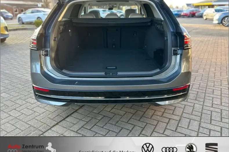 Volkswagen Passat Variant din 2024 cu 11.500 km - oferta VOL169359 - foto 6