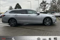 Volkswagen Passat Variant din 2025 cu 4.000 km - oferta VOL169360 - foto 4