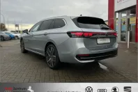 Volkswagen Passat Variant din 2025 cu 4.000 km - oferta VOL169360 - foto 9