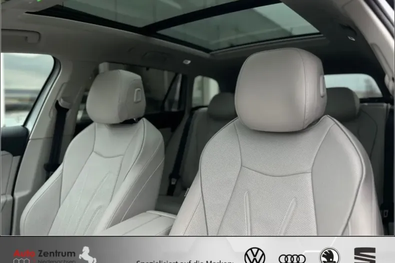 Volkswagen Passat Variant din 2025 cu 4.000 km - oferta VOL169360 - foto 13