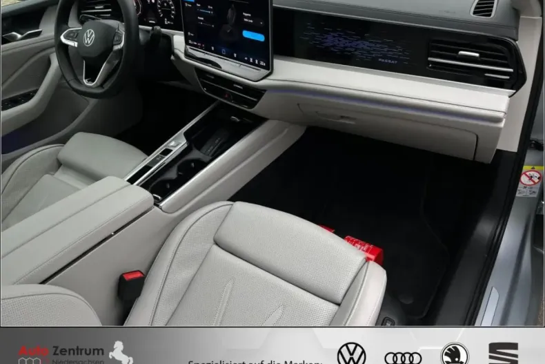 Volkswagen Passat Variant din 2025 cu 4.000 km - oferta VOL169360 - foto 15