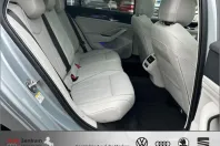 Volkswagen Passat Variant din 2025 cu 4.000 km - oferta VOL169360 - foto 17