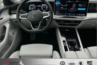 Volkswagen Passat Variant din 2025 cu 4.000 km - oferta VOL169360 - foto 19