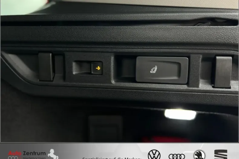 Volkswagen Passat Variant din 2025 cu 4.000 km - oferta VOL169360 - foto 29