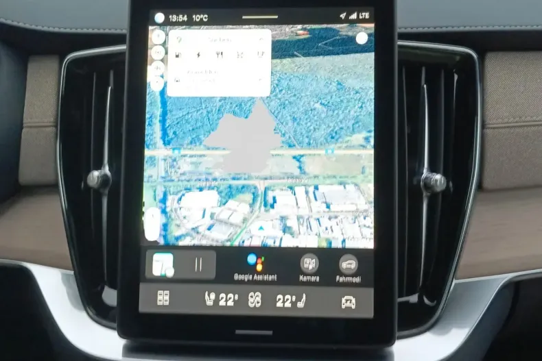 Volvo XC90 din 2024 cu 6.400 km - oferta VOL169377 - foto 13