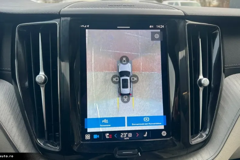 Volvo XC60 din 2022 cu 49.900 km - oferta VOL169381 - foto 25