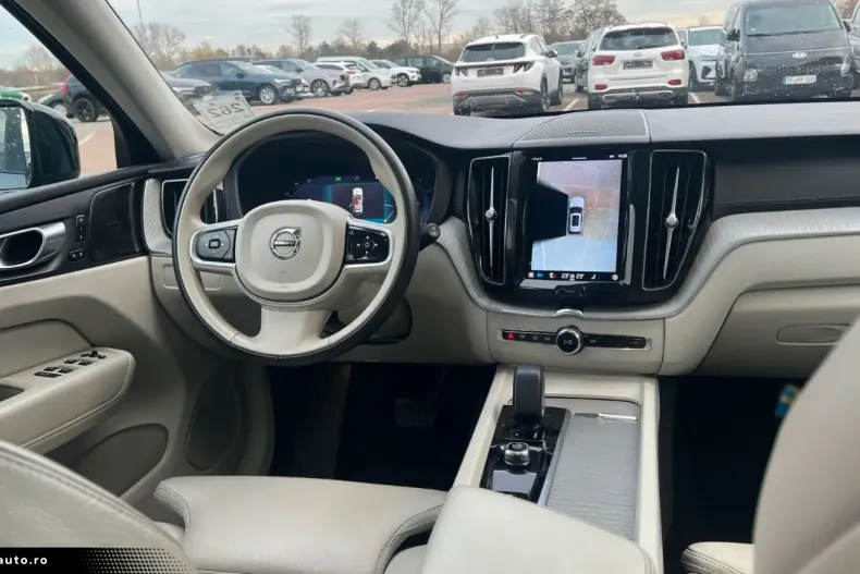 Volvo XC60 din 2022 cu 49.900 km - oferta VOL169381 - foto 33