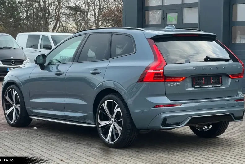 Volvo XC60 din 2022 cu 49.900 km - oferta VOL169382 - foto 5