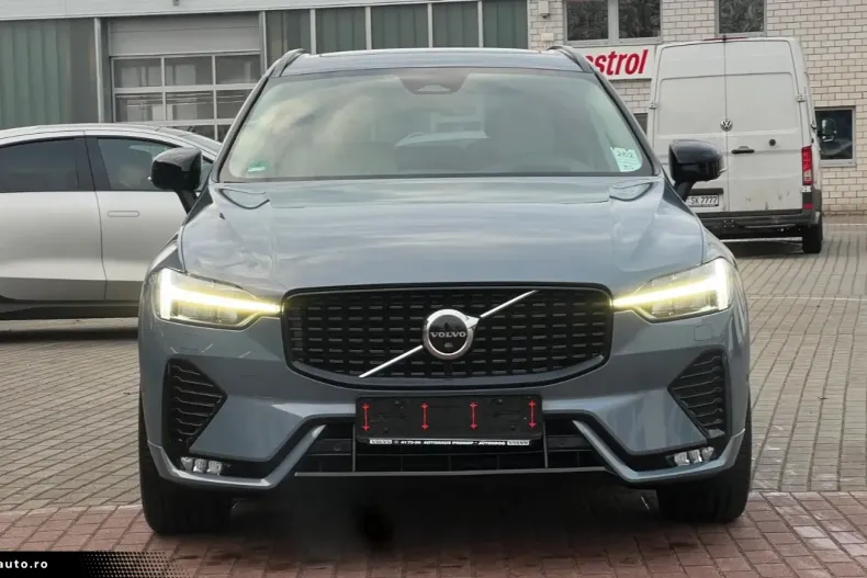 Volvo XC60 din 2022 cu 49.900 km - oferta VOL169382 - foto 10