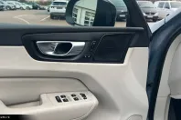 Volvo XC60 din 2022 cu 49.900 km - oferta VOL169382 - foto 17