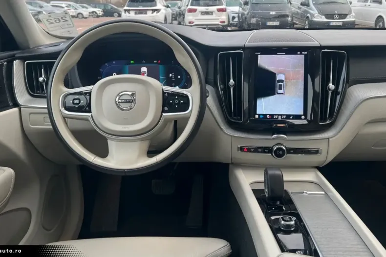 Volvo XC60 din 2022 cu 49.900 km - oferta VOL169382 - foto 31