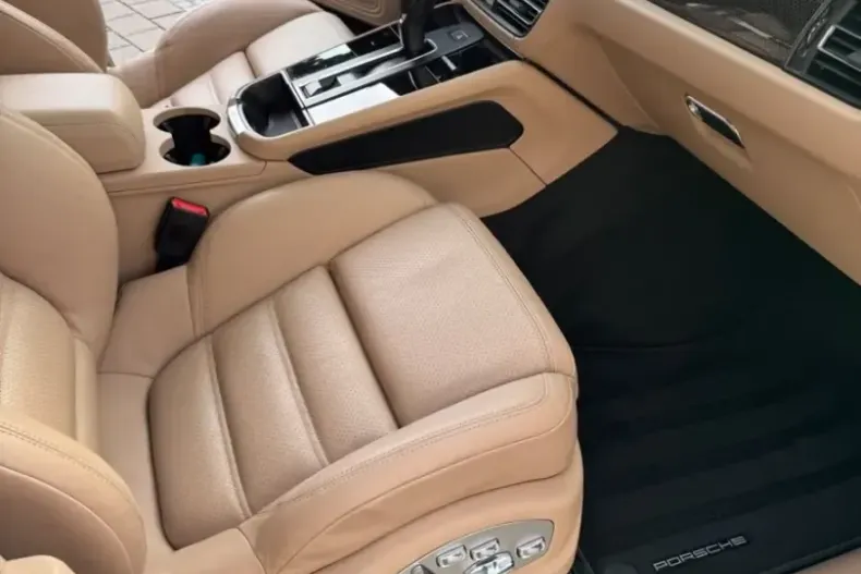 Porsche Macan din 2022 cu 63.995 km - oferta POR169387 - foto 14