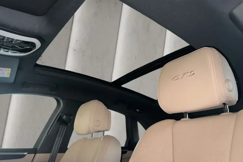 Porsche Macan din 2024 cu 9.490 km - oferta POR169390 - foto 14