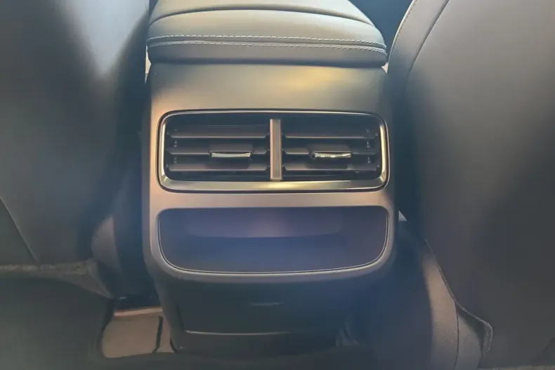 BYD SEAL din 2025 cu 24.990 km - oferta BYD169391 - foto 15