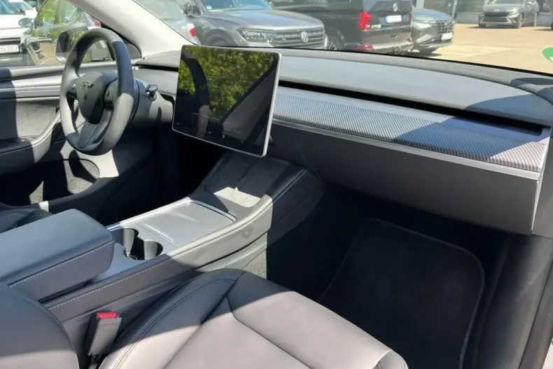 Tesla Model Y din 2023 cu 13.500 km - oferta TES169393 - foto 20