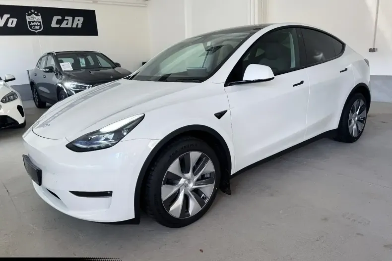 Tesla Model Y din 2023 cu 26.500 km - oferta TES169394 - foto 1