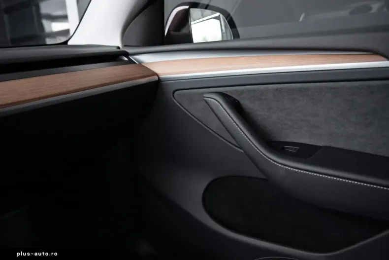 Tesla Model Y din 2023 cu 30.000 km - oferta TES169395 - foto 18