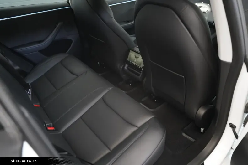 Tesla Model 3 din 2024 cu 43.534 km - oferta TES169396 - foto 18