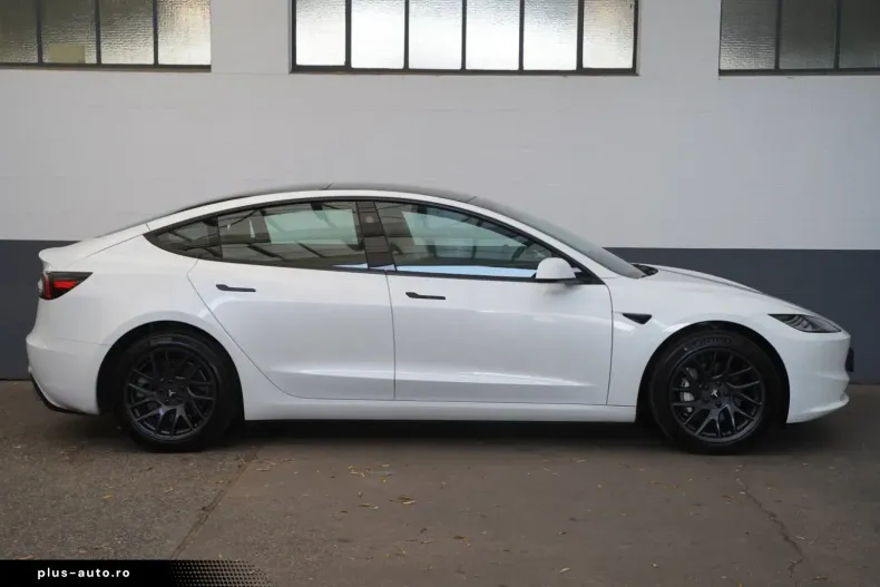 Tesla Model 3 din 2024 cu 43.534 km - oferta TES169396 - foto 19