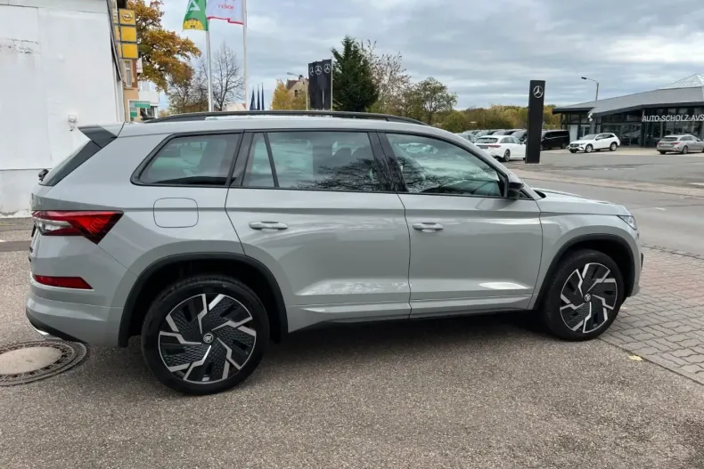 Skoda Kodiaq din 2023 cu 24.030 km - oferta SKO169400 - foto 7