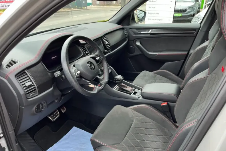 Skoda Kodiaq din 2023 cu 24.030 km - oferta SKO169400 - foto 11