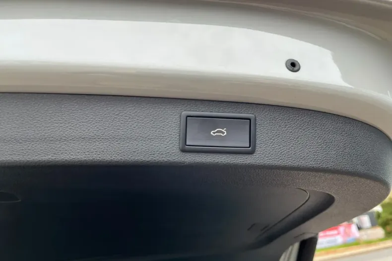 Skoda Kodiaq din 2023 cu 24.030 km - oferta SKO169400 - foto 18