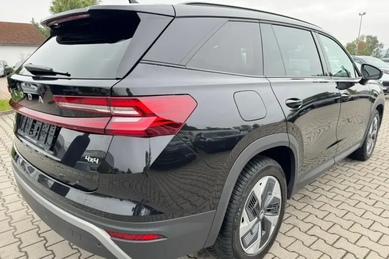 Skoda Kodiaq din 2024 cu 32.697 km - oferta SKO169401 - foto 5