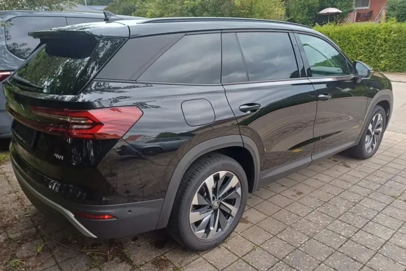 Skoda Kodiaq din 2024 cu 23.000 km - oferta SKO169403 - foto 8