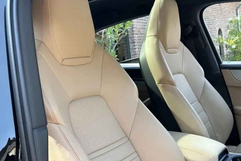 Porsche Cayenne din 2025 cu 9.800 km - oferta POR169408 - foto 15