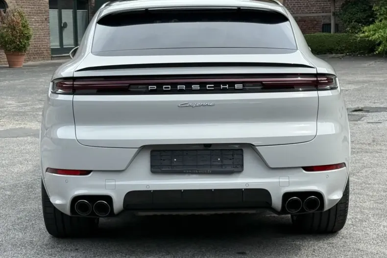 Porsche Cayenne din 2025 cu 9.800 km - oferta POR169408 - foto 17