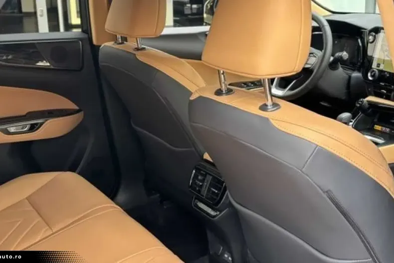 Lexus NX 450h din 2025 cu 11.000 km - oferta LEX169418 - foto 6